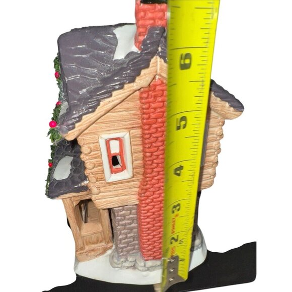 VTG Christmas Valley Collectors Porcelain House W/ Pine 1995 Philippines Made - Picture 8 of 11